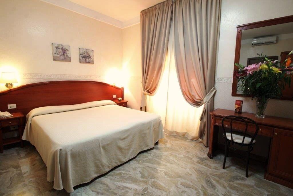 Hotel Orazia Rome Luaran gambar