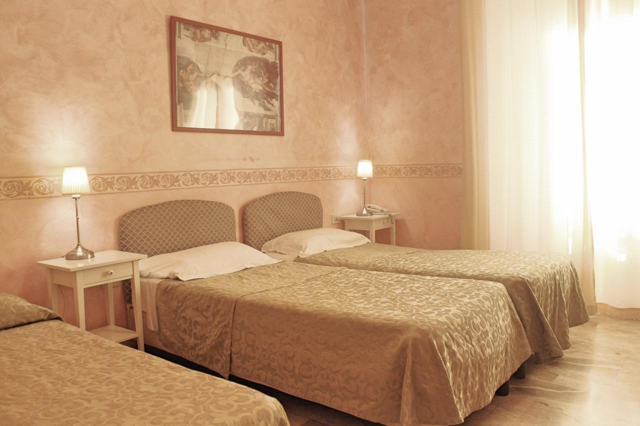 Hotel Orazia Rome Luaran gambar