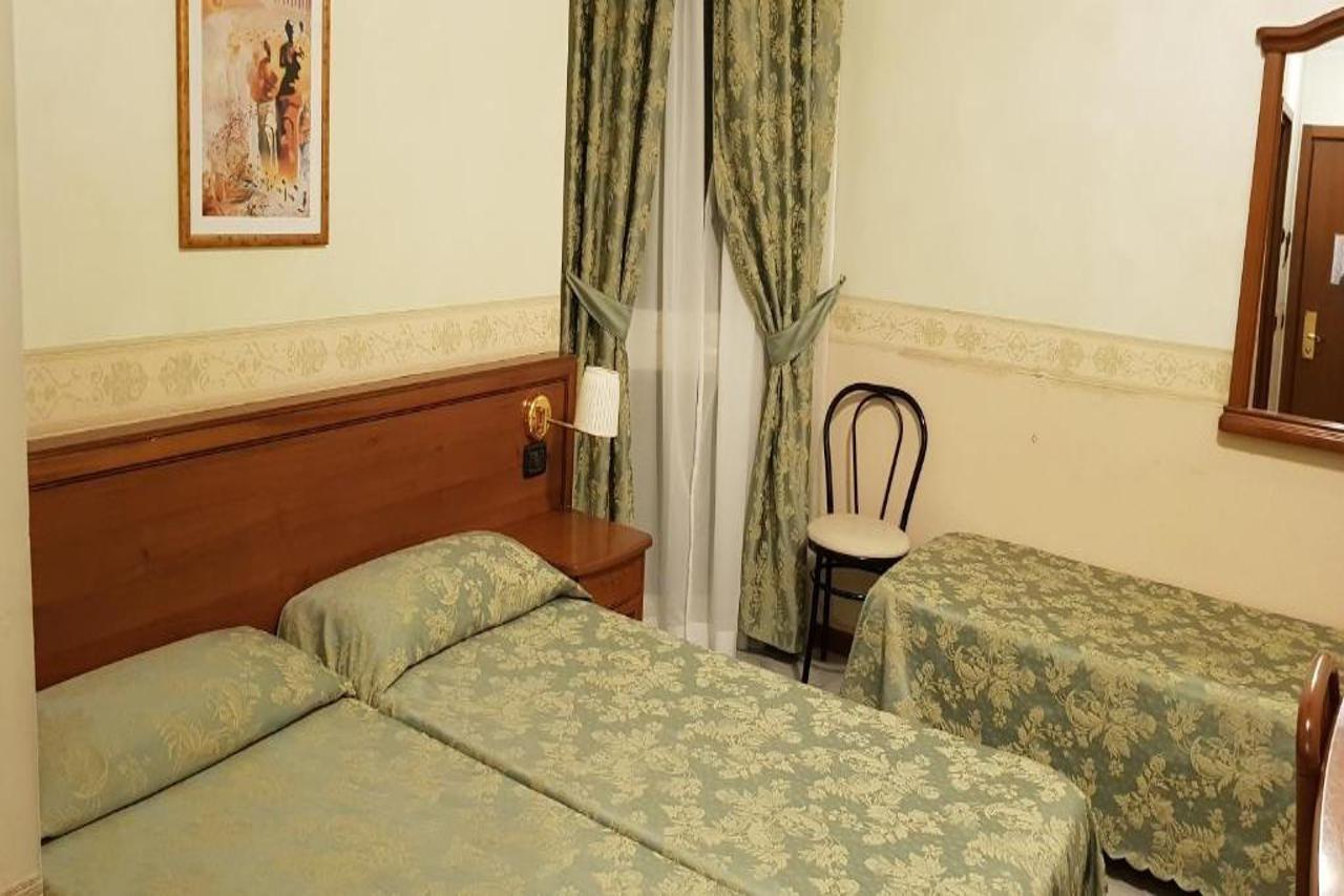 Hotel Orazia Rome Luaran gambar
