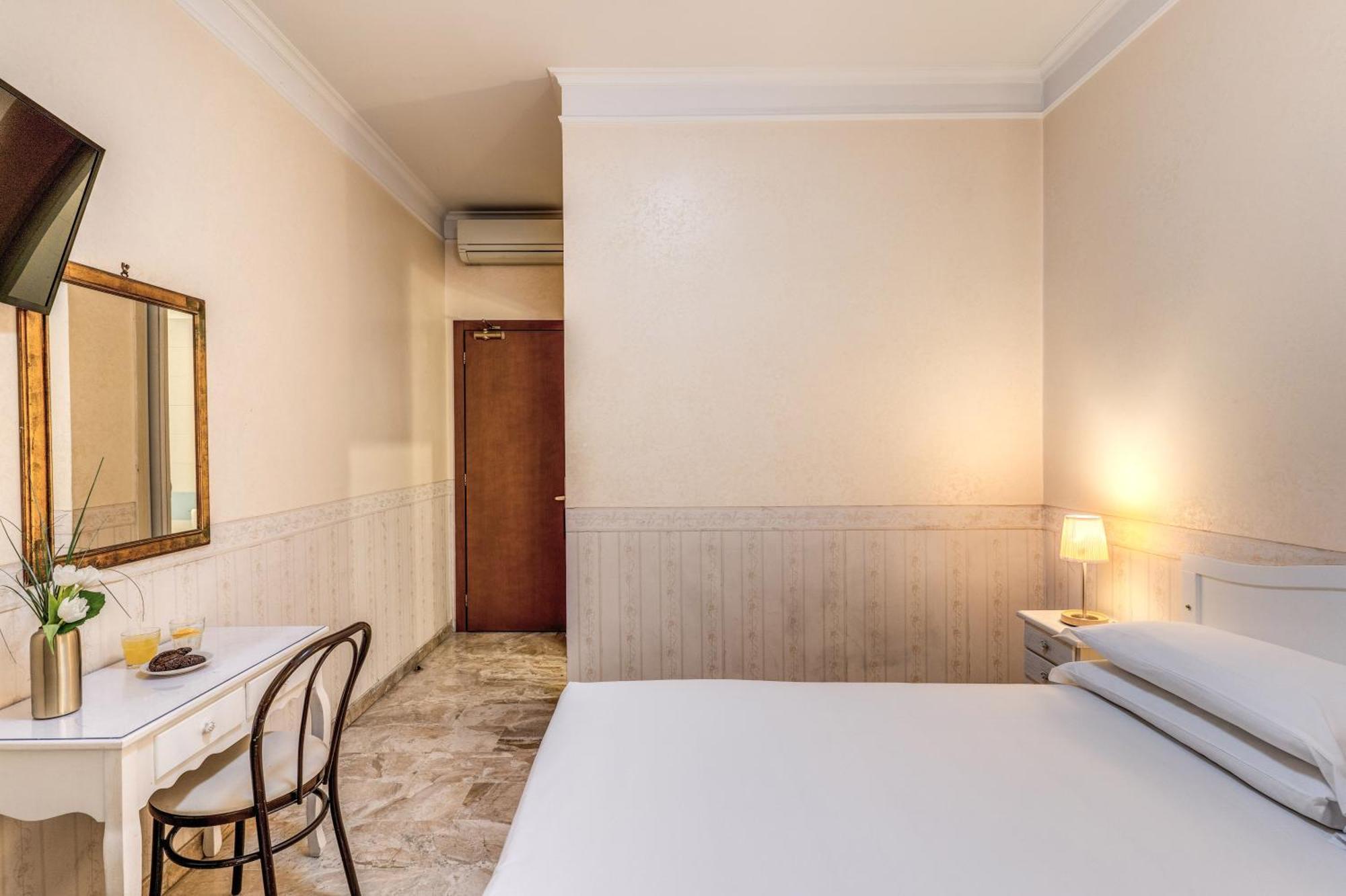 Hotel Orazia Rome Luaran gambar