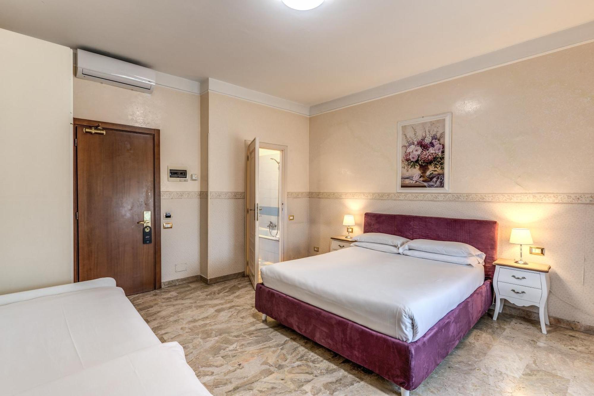 Hotel Orazia Rome Luaran gambar