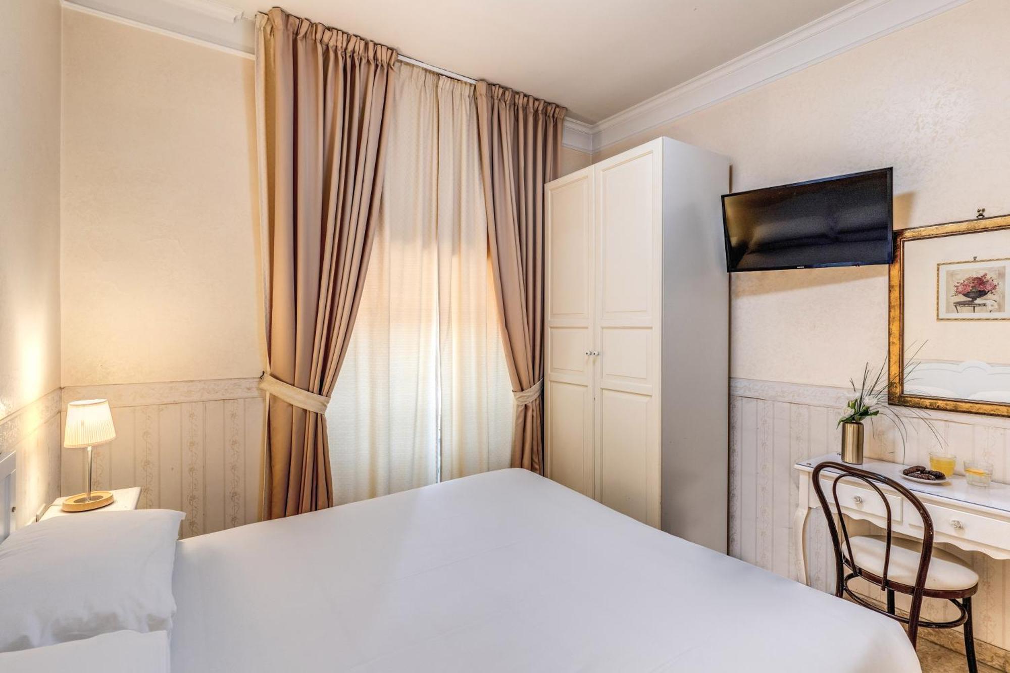 Hotel Orazia Rome Luaran gambar